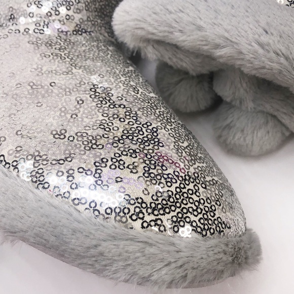 Silver Slipper Boots - Picture 3 of 4